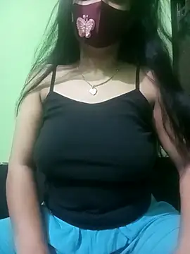 Snapshot of Nusratkkk0083 chatting on February 2026 07:58:01 PM Nusratkkk0083 online show from February 2026 07:58:01 PM