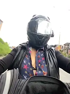 Scarlet auraa online show from January 2026 08:58:02 PM