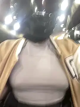 Scarlet auraa online show from February 2026 08:29:01 PM