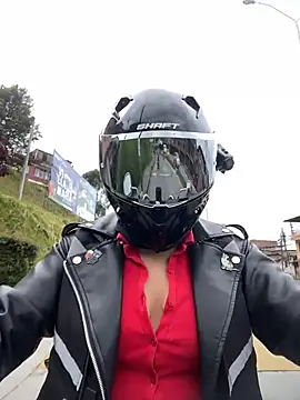 Scarlet auraa online show from March 2026 09:07:01 PM