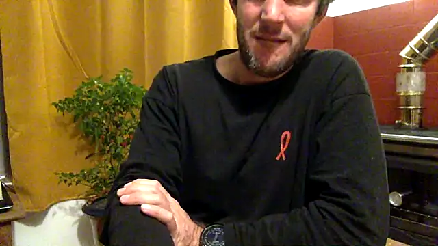 Snapshot of Nikow07 chatting on January 2026 05:05:02 PM Nikow07 online show from January 2026 05:05:02 PM