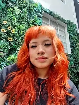 Sienna Desiree online show from February 2026 06:00:02 PM