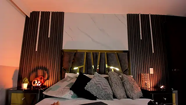 Chloe Connor online show from April 2026 03:37:02 AM