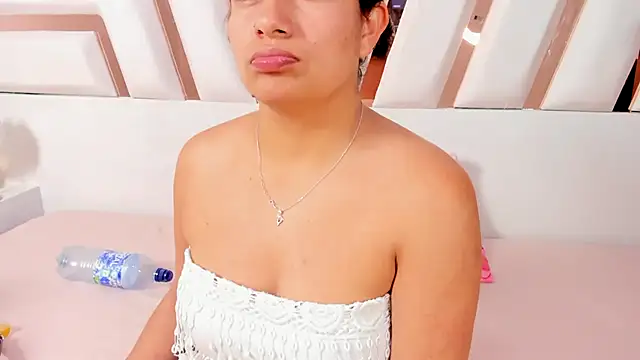 Snapshot of MiaKleinX chatting on July 2026 10:05:02 PM MiaKleinX online show from July 2026 10:05:02 PM