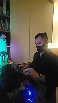 Snapshot of OnlyHand9x chatting on February 2026 05:52:01 PM OnlyHand9x online show from February 2026 05:52:01 PM