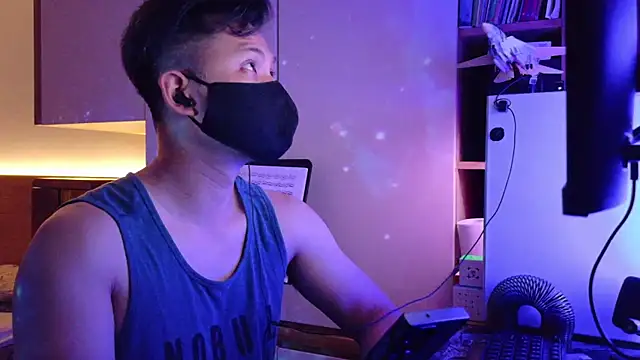 Snapshot of OnlyHand9x chatting on June 2026 05:01:02 PM OnlyHand9x online show from June 2026 05:01:02 PM
