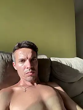 Snapshot of Naldopaugrand chatting on February 2026 10:33:01 AM Naldopaugrand online show from February 2026 10:33:01 AM