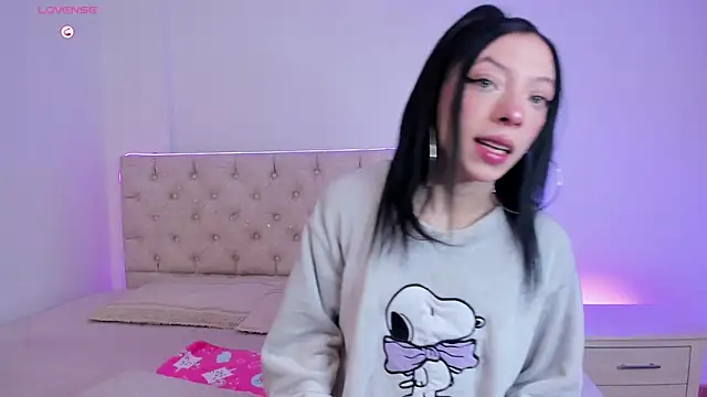 Snapshot of Diamond__cherry69 chatting on February 2026 01:18:02 PM Diamond cherry69 online show from February 2026 01:18:02 PM