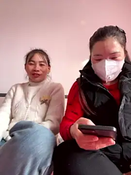 Snapshot of Faded_pink chatting on January 2026 01:22:01 AM Faded pink online show from January 2026 01:22:01 AM