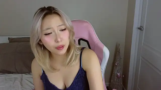 jasmilee online show from February 2026 11:54:01 AM