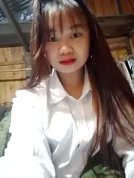 Snapshot of _Bong_02 chatting on January 2026 11:09:02 PM Bong 02 online show from January 2026 11:09:02 PM