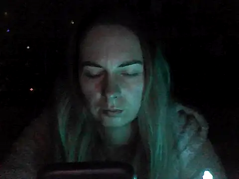 VikiLove765 online show from January 2026 12:16:02 AM