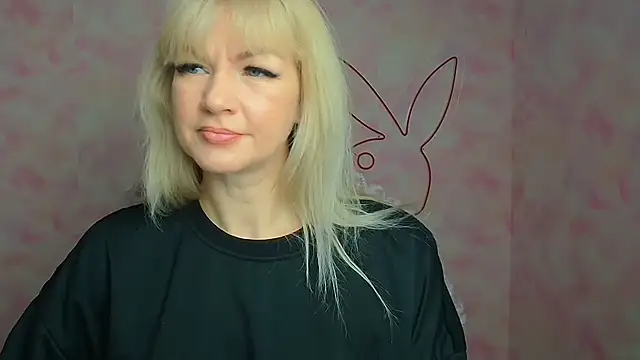 Snapshot of Madonna_Fire chatting on March 2026 12:33:02 PM Madonna Fire online show from March 2026 12:33:02 PM