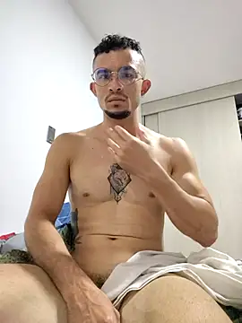 whitebull97 online show from January 2026 05:10:02 AM