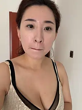 Snapshot of Jingjingxiang-520 chatting on May 2026 01:11:02 AM Jingjingxiang-520 online show from May 2026 01:11:02 AM
