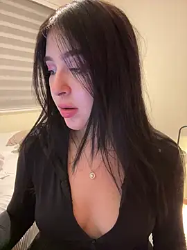evelynrosess1 online show from May 2026 04:42:01 AM