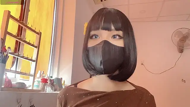 Snapshot of Tieu-May chatting on February 2026 07:51:01 AM Tieu-May online show from February 2026 07:51:01 AM