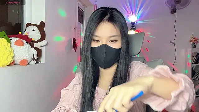 Tieu-May online show from May 2026 07:49:01 AM