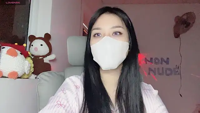 Snapshot of Tieu-May chatting on July 2026 06:41:01 AM Tieu-May online show from July 2026 06:41:01 AM