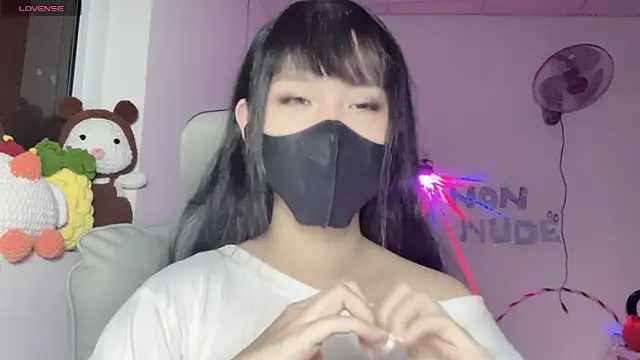 Snapshot of Tieu-May chatting on July 2026 09:44:02 PM Tieu-May online show from July 2026 09:44:02 PM