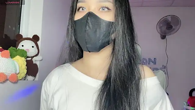 Snapshot of Tieu-May chatting on July 2026 06:58:02 AM Tieu-May online show from July 2026 06:58:02 AM