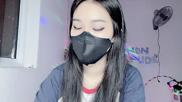Snapshot of Tieu-May chatting on July 2026 09:22:01 PM Tieu-May online show from July 2026 09:22:01 PM