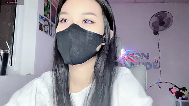 Snapshot of Tieu-May chatting on July 2026 08:13:02 AM Tieu-May online show from July 2026 08:13:02 AM