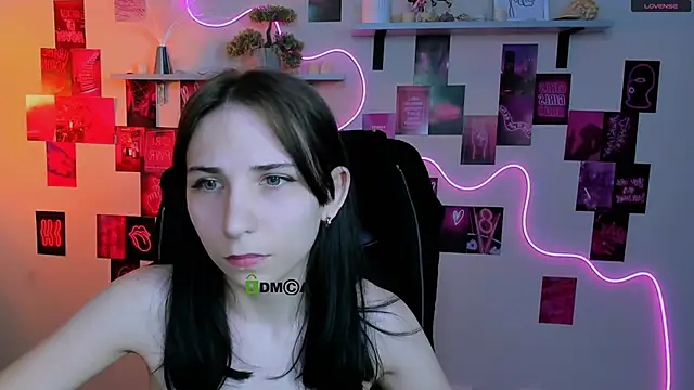 Snapshot of sweetie_chloe_ chatting on April 2026 08:50:02 AM sweetie chloe online show from April 2026 08:50:02 AM