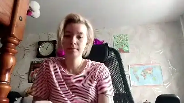 Snapshot of Kirawannavibe chatting on January 2026 08:40:02 AM Kirawannavibe online show from January 2026 08:40:02 AM