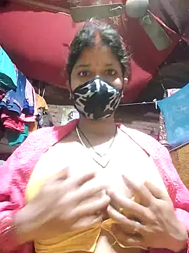 Snapshot of Horny-Rashi chatting on February 2026 10:28:02 PM Horny-Rashi online show from February 2026 10:28:02 PM