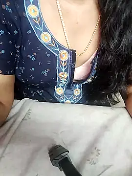 Snapshot of tamil-monisha chatting on February 2026 07:18:01 AM tamil-monisha online show from February 2026 07:18:01 AM