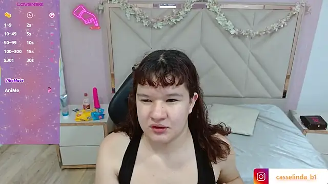 Snapshot of LUAR_TAY chatting on January 2026 11:35:01 AM LUAR TAY online show from January 2026 11:35:01 AM