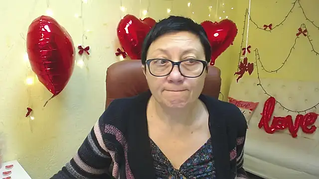 EmilyL0ve online show from February 2026 09:07:01 PM