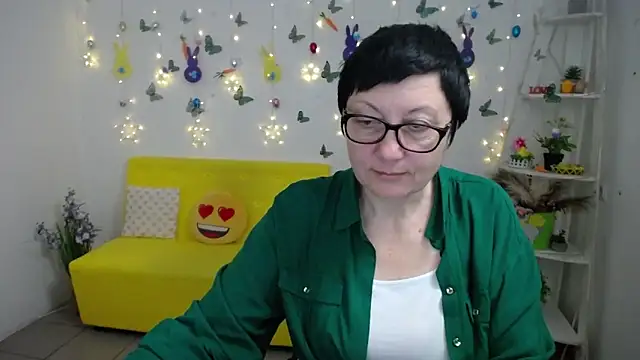 EmilyL0ve online show from April 2026 06:41:02 AM