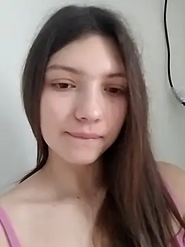 Snapshot of LunaTori456 chatting on January 2026 09:00:01 AM LunaTori456 online show from January 2026 09:00:01 AM