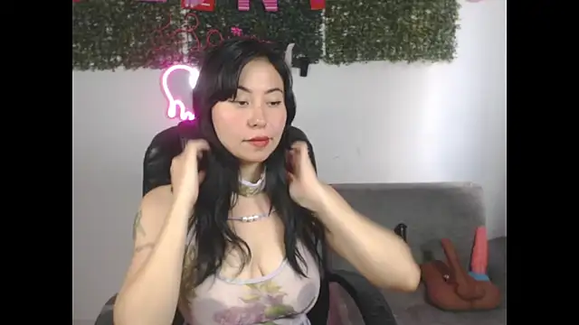 Snapshot of LolaOpalX chatting on February 2026 04:14:02 PM LolaOpalX online show from February 2026 04:14:02 PM