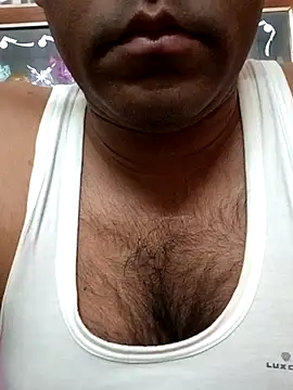 Snapshot of Lucky___05 chatting on July 2026 05:12:02 PM Lucky 05 online show from July 2026 05:12:02 PM