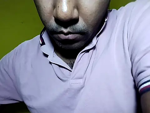 Snapshot of Lucky___05 chatting on July 2026 04:52:01 AM Lucky 05 online show from July 2026 04:52:01 AM