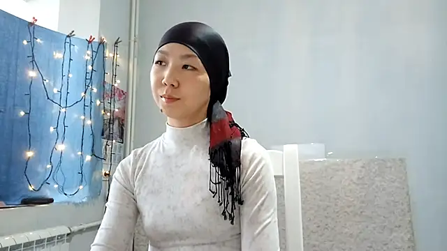 Snapshot of VuiCutie chatting on January 2026 03:31:01 AM VuiCutie online show from January 2026 03:31:01 AM