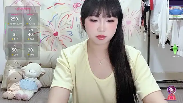 Snapshot of xiaoguai99 chatting on May 2026 01:08:02 PM xiaoguai99 online show from May 2026 01:08:02 PM