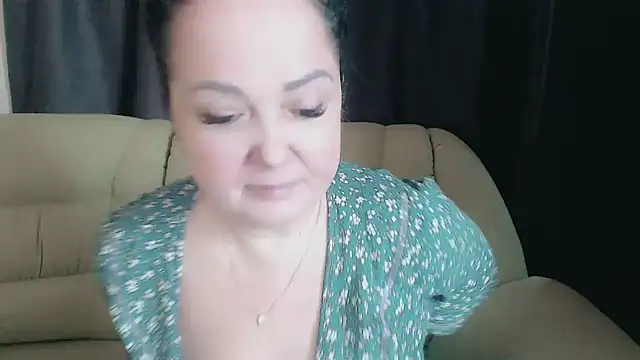 Snapshot of infinity_loveliness chatting on October 2025 06:22:02 AM infinity loveliness online show from October 2025 06:22:02 AM