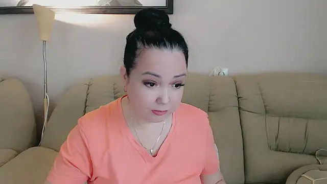 Snapshot of infinity_loveliness chatting on November 2025 06:57:02 AM infinity loveliness online show from November 2025 06:57:02 AM