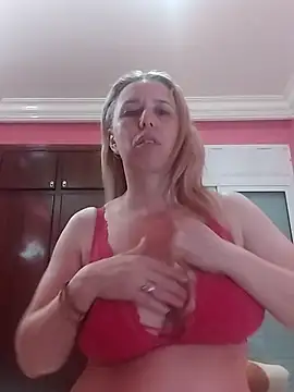 Snapshot of Adinashow12 chatting on February 2026 08:54:01 PM Adinashow12 online show from February 2026 08:54:01 PM