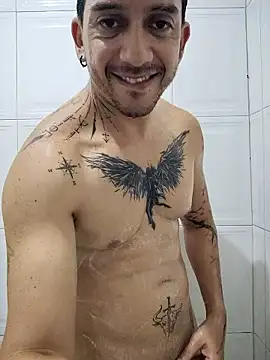 Snapshot of MrWolfHot chatting on January 2026 05:43:01 AM MrWolfHot online show from January 2026 05:43:01 AM