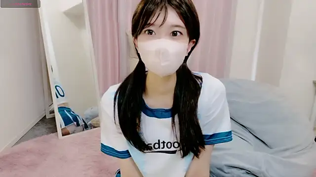Snapshot of Rui-chaaan chatting on May 2026 05:23:02 AM Rui-chaaan online show from May 2026 05:23:02 AM