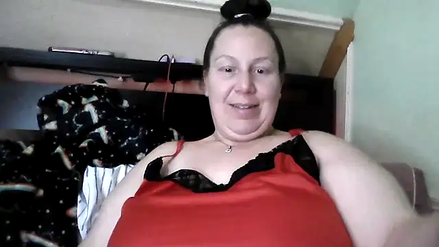 Snapshot of DallaStone chatting on October 2025 03:18:01 PM DallaStone online show from October 2025 03:18:01 PM