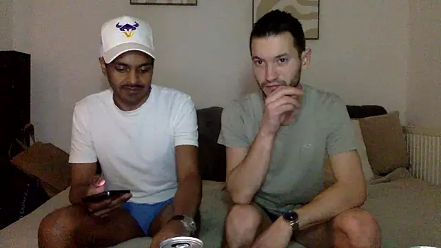 batschi0512 online show from January 2026 10:57:02 PM