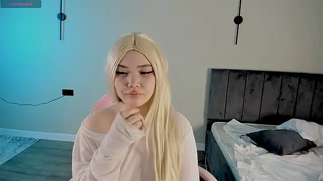 Aiko mainee online show from February 2026 03:26:02 AM