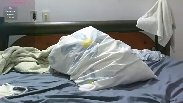 diosa cristal  online show from March 2026 04:06:01 AM