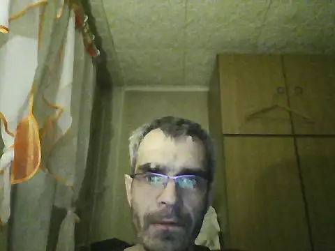 Gattuzoman85 online show from April 2026 08:45:02 PM